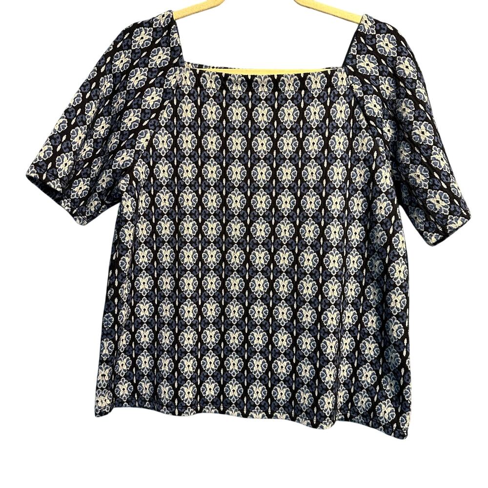 Loft Size Medium Short Sleeve Knit Blouse Square Neck Blue Office Coastal